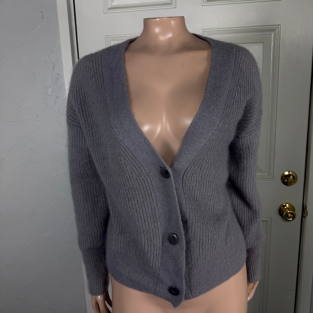 Vince. Women's Sweater S Featherweight ribbed Cardigan Button  L/S Mohair W4-25